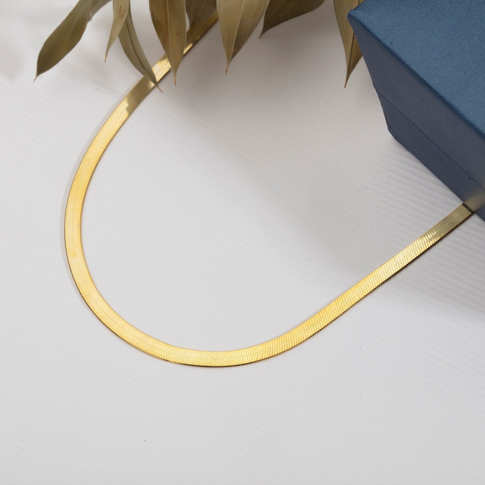 Thick Gold-Plated Minimal Chain image 2