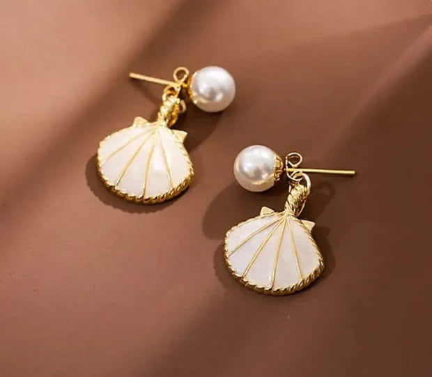 White Pearl & Sea Shell image 1