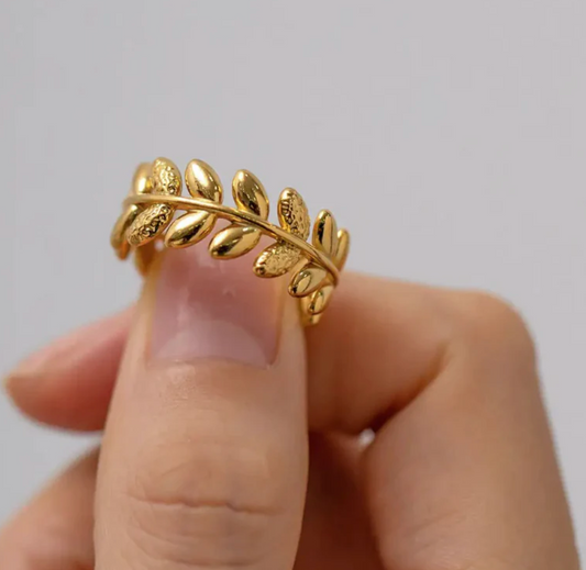 Leaf Rounded Ring image 0