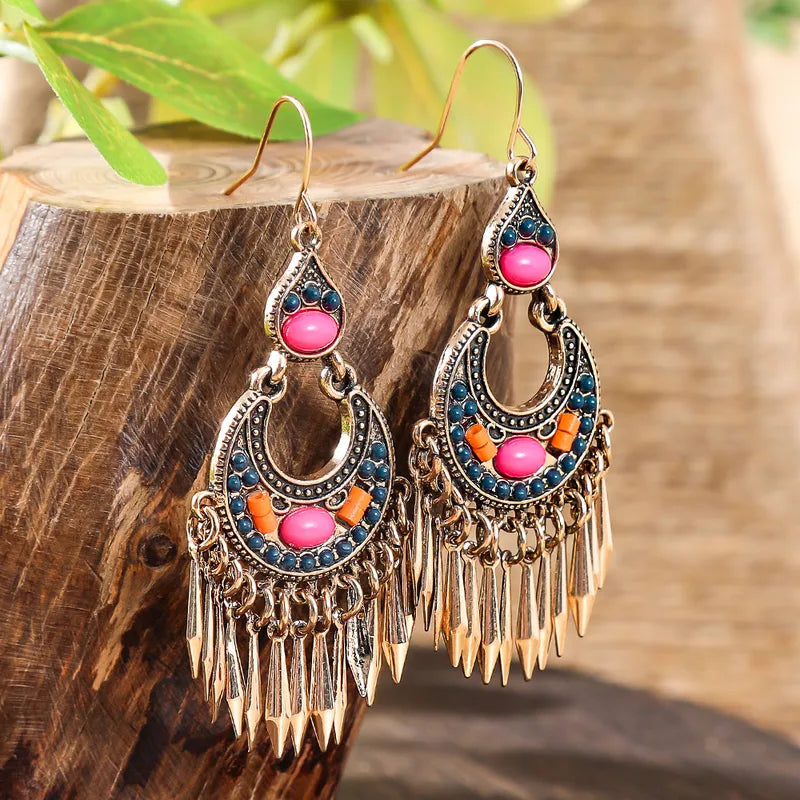 Retro Bohemian Tassel Earrings – Timeless Charm for Women