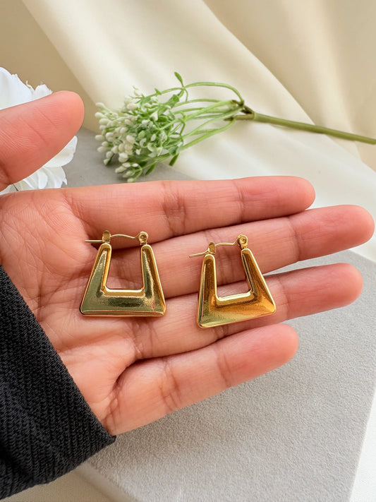 U-Shaped Statement Earring image 0
